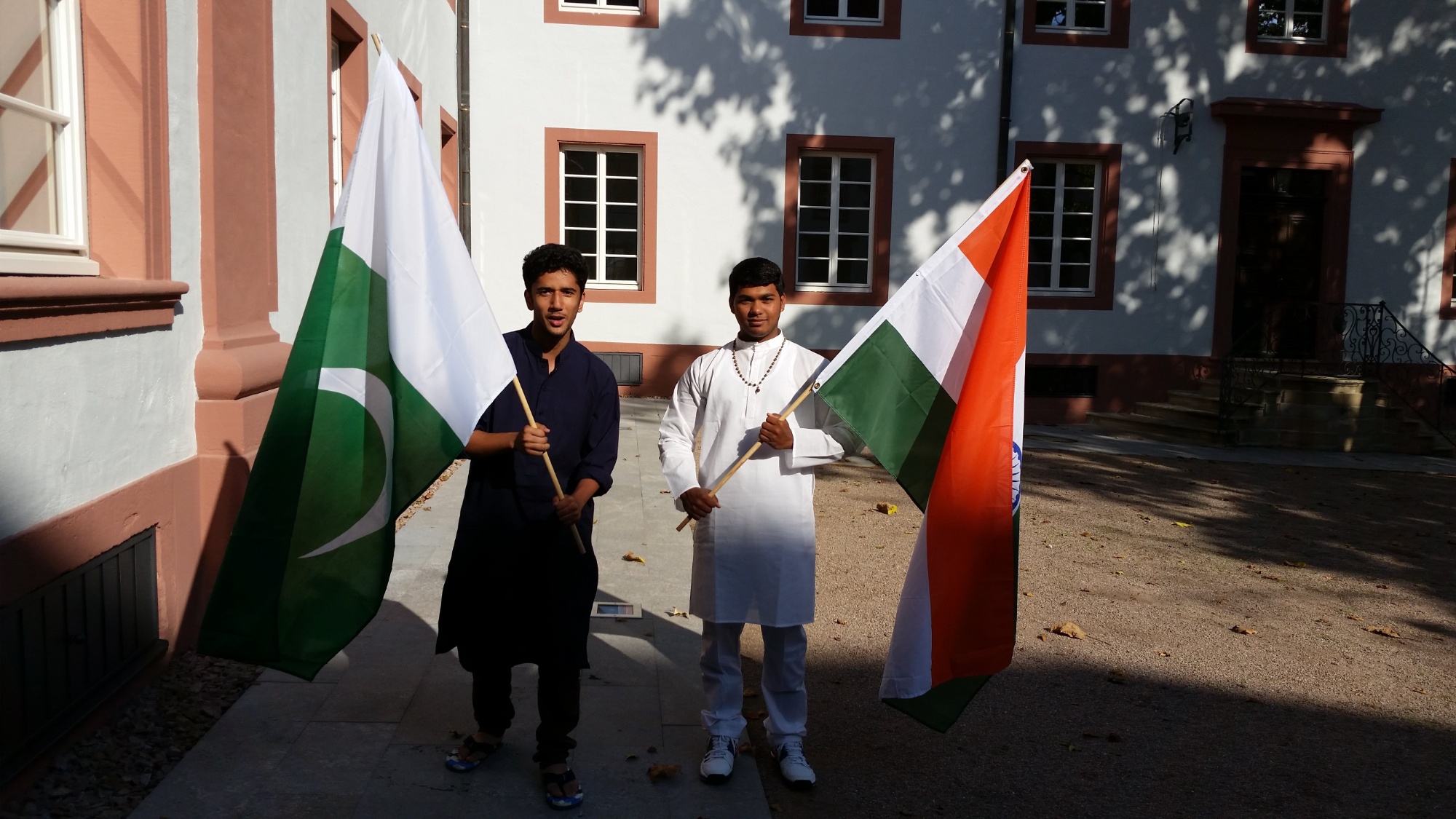 about Pakistani & Indian students - a UWC story